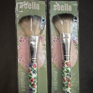 Stellah Floral Powder Brush Set - Silver and Multicolor
